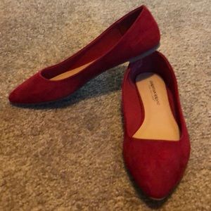 Red pointed flat. Very classy and sexy